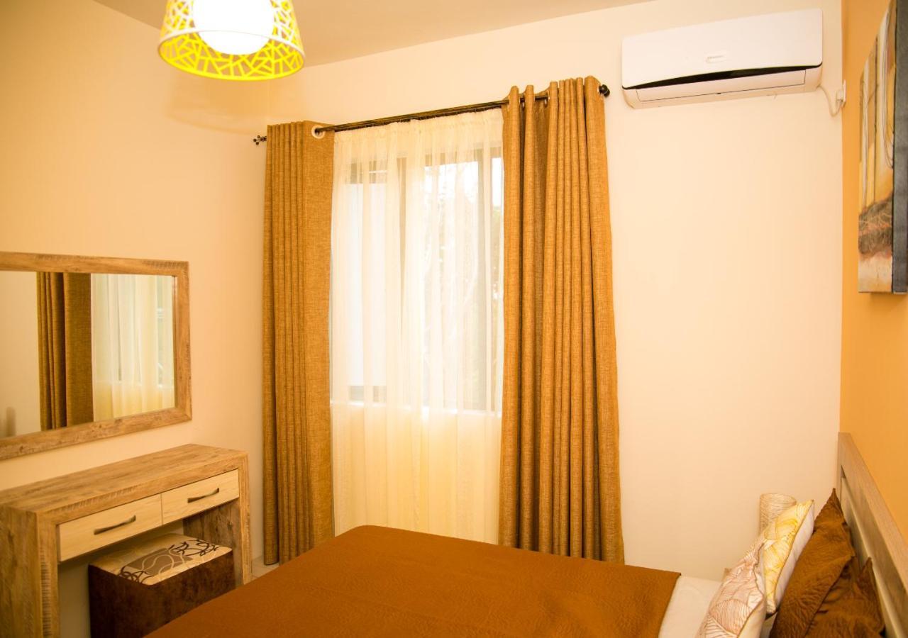 Luxury 2 Bedroom Apartment With Pool - Close To Flic-En-Flac Beach エクステリア 写真