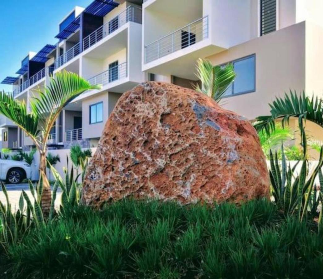 Luxury 2 Bedroom Apartment With Pool - Close To Flic-En-Flac Beach エクステリア 写真