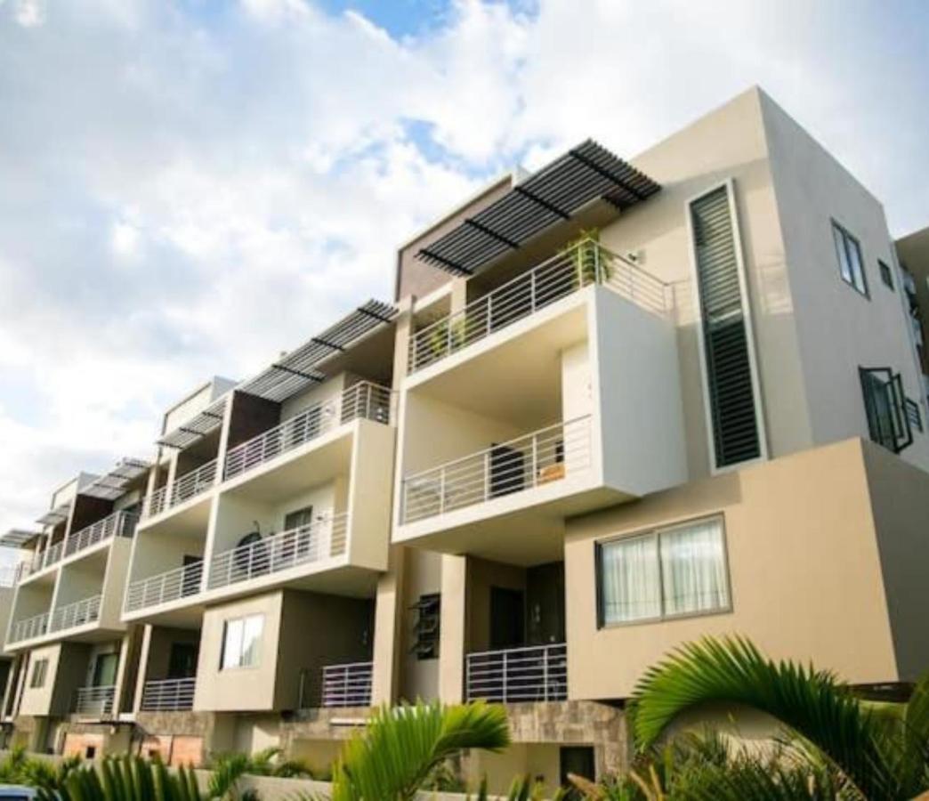 Luxury 2 Bedroom Apartment With Pool - Close To Flic-En-Flac Beach エクステリア 写真